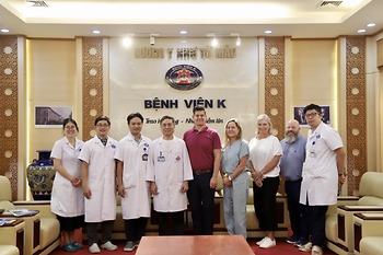 BỆNH VIỆN K TĂNG CƯỜNG HỢP TÁC QUỐC TẾ TRONG LĨNH VỰC PHẪU THUẬT THẦN KINH VÀ UNG BƯỚU THẦN KINH VỚI CÁC CHUYÊN GIA HOA KỲ